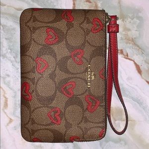 coach signature crayon corner zip wristlet wallet